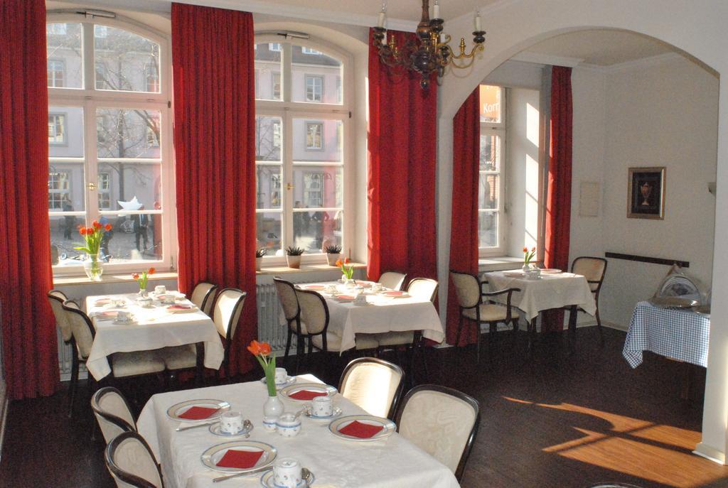 Hotel Am Kornmarkt Heidelberg Exterior photo